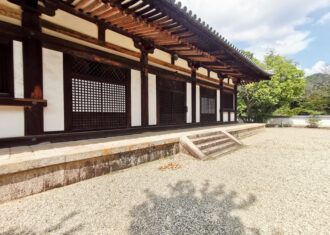 秋篠寺　奈良・中世の和様本堂建築と伎芸天立像